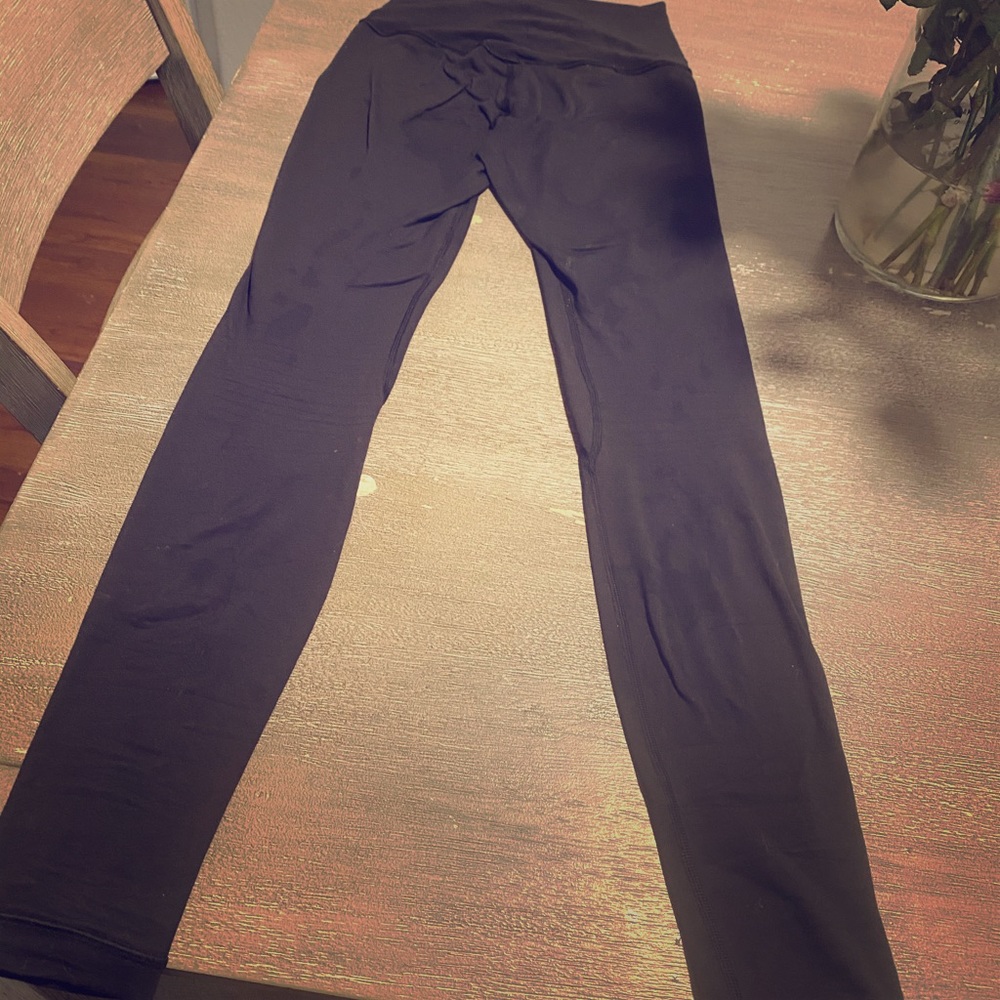 Lulu lemon size 2